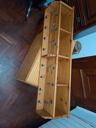 Perchero de madera Ikea