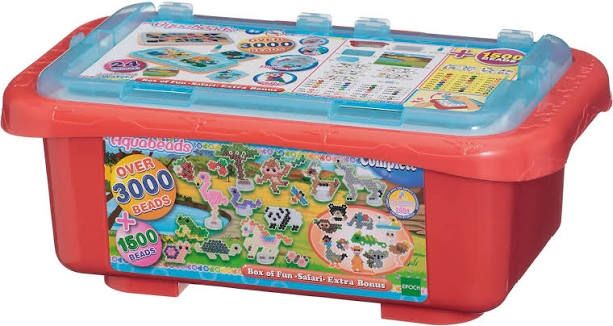 Caja Aquabeads con más de 3000 bolas y accesorios.