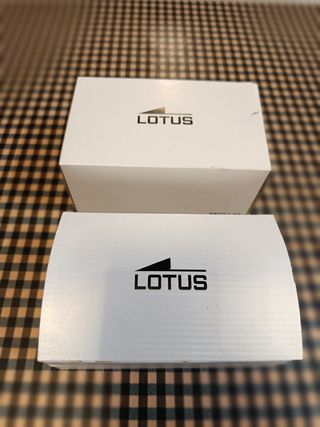 Caja de reloj Lotus