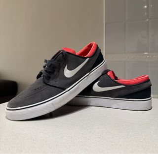 Zapatillas Nike SB Janoski Grises y Rojas