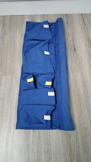Organizador de cama azul Ikea