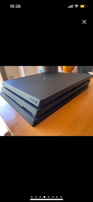 PS4 Pro Negra + 7 Juegos + Accesorios