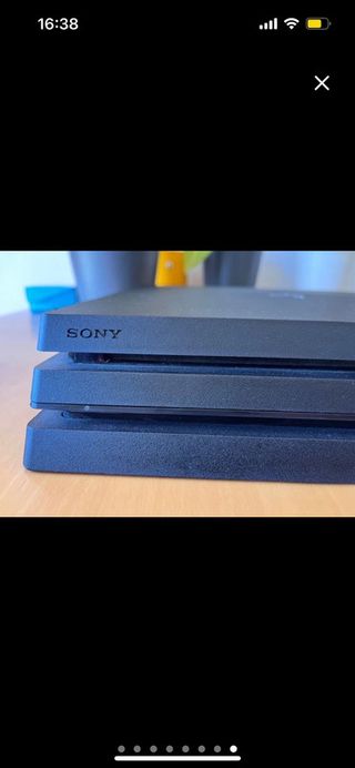 PS4 Pro Negra + 7 Juegos + Accesorios