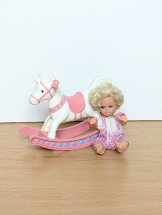 Lote muñeco bebé y balancín 