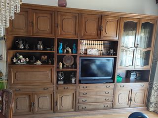 Mueble clásico comedor madera