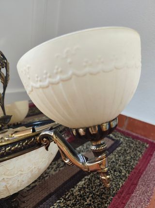 Lámpara de Araña Beige y Dorada