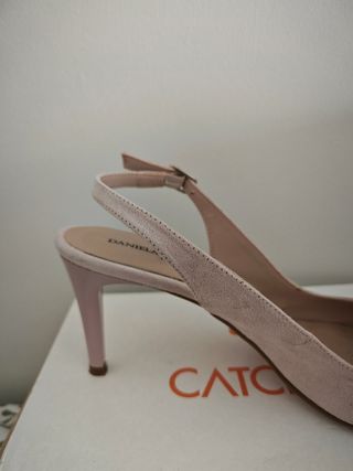 Zapatos tacón Daniela Vega rosa empolvado de piel