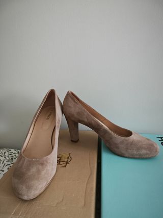 Zapatos de tacón beige/marrón