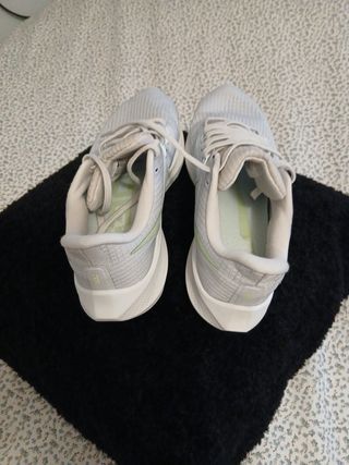 Zapatillas Nike Pegasus Zoom Verdes y Blancas