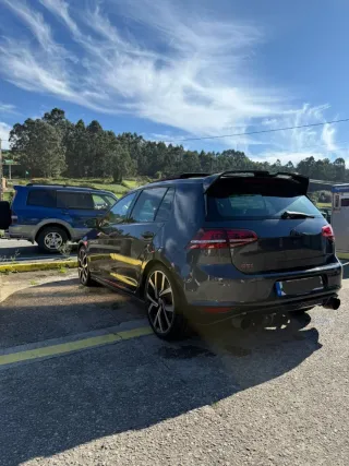 Volkswagen GOLF GTI 2.0 2014
