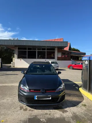 Volkswagen GOLF GTI 2.0 2014
