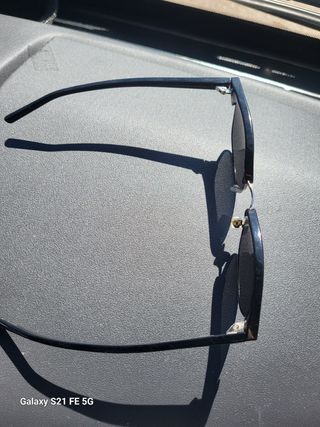 Gafas de sol negras
