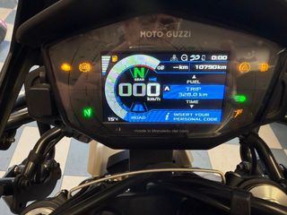 MOTO GUZZI V85 TT TRAVEL