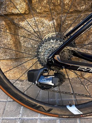 Megamo Raise XS Sram Force AXS