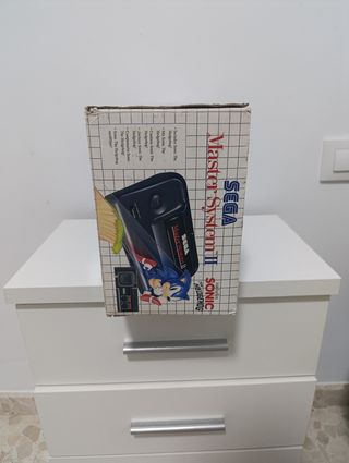 SEGA Master System II Sonic The Hedgehog
