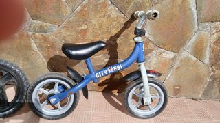 Bici sin pedales azul