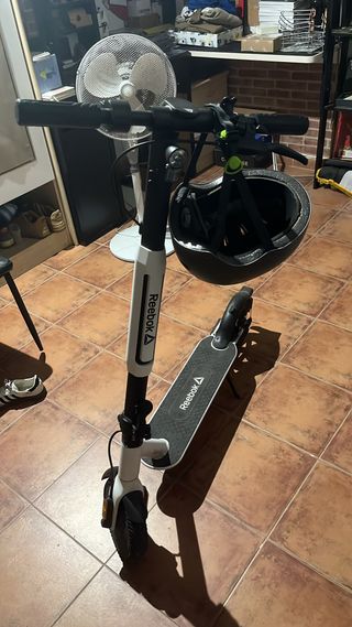 Patinete Eléctrico Reebok