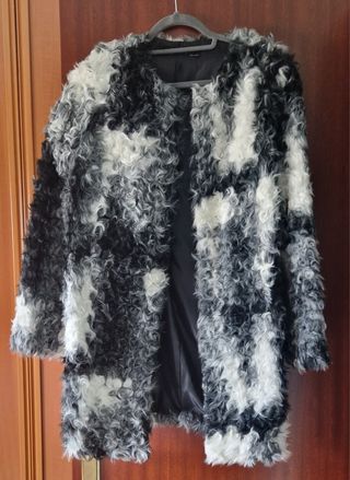 Abrigo de pelo sintético estampado