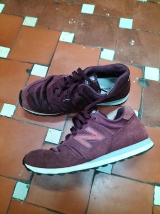 Zapatillas New Balance Moradas original 