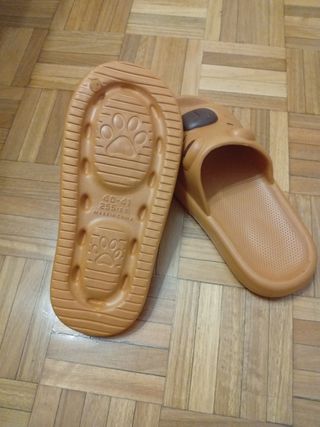 Chanclas Capibara Marrones