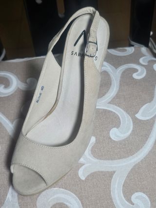Zapatos de tacón Saramiles beige