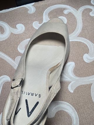 Zapatos de tacón Saramiles beige