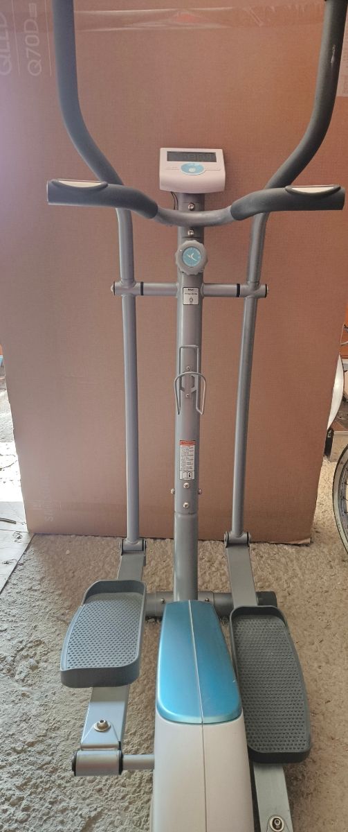 Elíptica Domios FC400