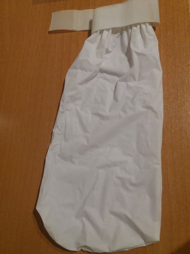 Funda cubrescayolas antebrazo infantil con velcro