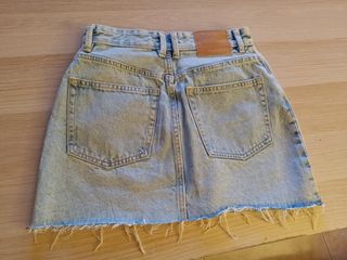 Falda y pantalón corto tejano