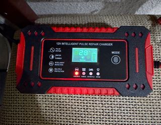 Cargador Batería Coche 12V 6A Inteligente Nuevo