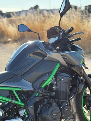 Moto Kawasaki