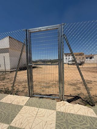 Vallado de solares metálico