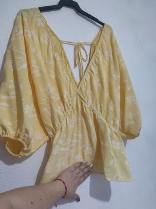 Blusa Zara Amarilla Talla XL
