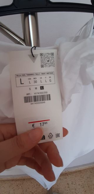 Body blanco con volantes. ZARA. Nuevo sin estrenar