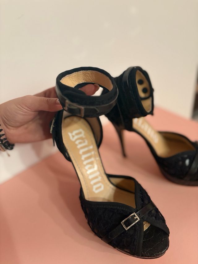 Sandalias de tacón Galliano negras