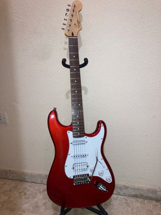 Guitarra Squier Stratocaster