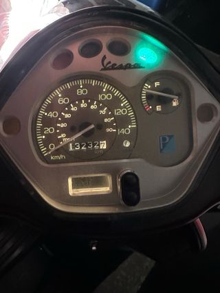 Moto Piaggio Vespa LX 125 3V (2013)
