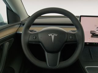 Tesla Model Y RWD