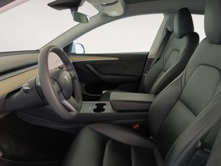 Tesla Model Y RWD