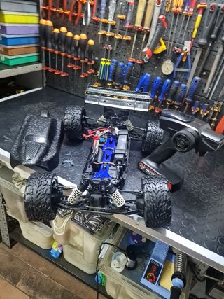 Truggy elettrico radiocomandato