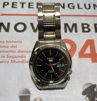 Reloj Seiko 5 Plata y Negro