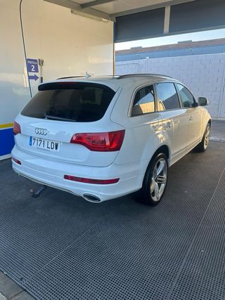 Audi Q7 2015