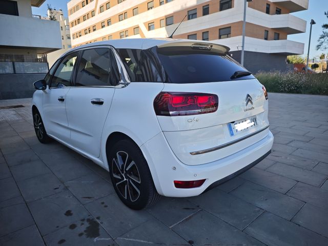 Citroen C4 Picasso 1.2i 130CV, 64000Km, año 2017