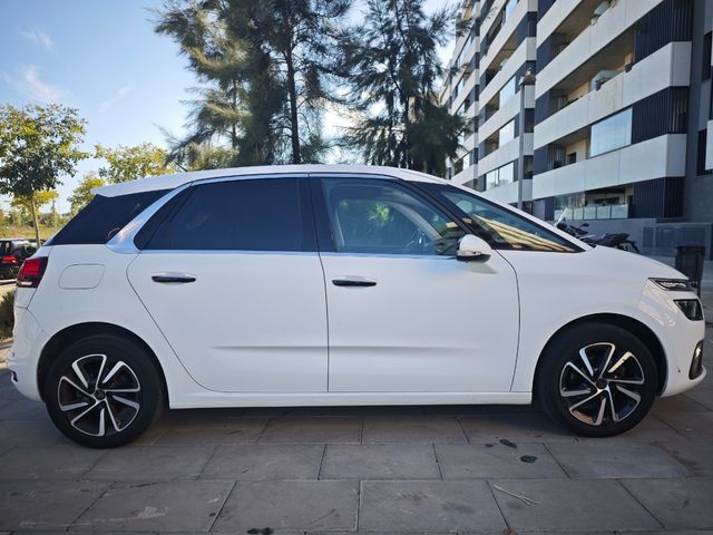 Citroen C4 Picasso 1.2i 130CV, 64000Km, año 2017