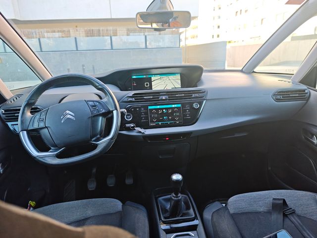 Citroen C4 Picasso 1.2i 130CV, 64000Km, año 2017