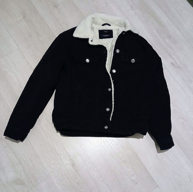 Cazadora pana negra con forro sherpa