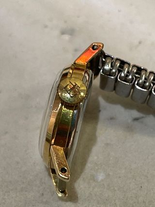 Reloj Tissot Cuerda Mujer Dorado