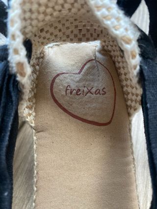 Alpargatas Freixas Blancas y Negras
