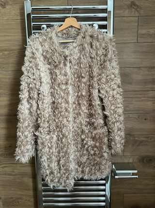 Cappotto in peluche beige