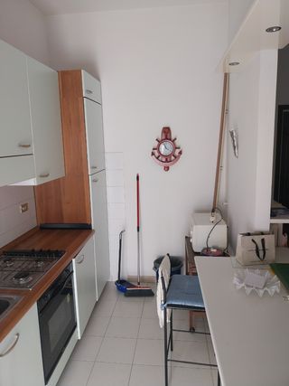 Cucina completa con elettrodomestici